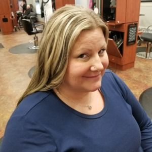 Meet your Posher, Holly